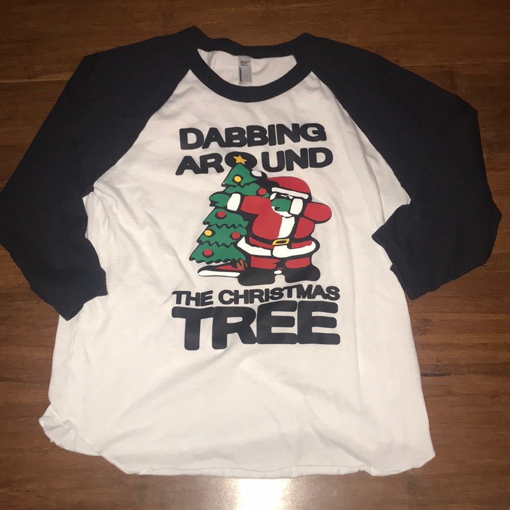Dabbing Around the Christmas Tree